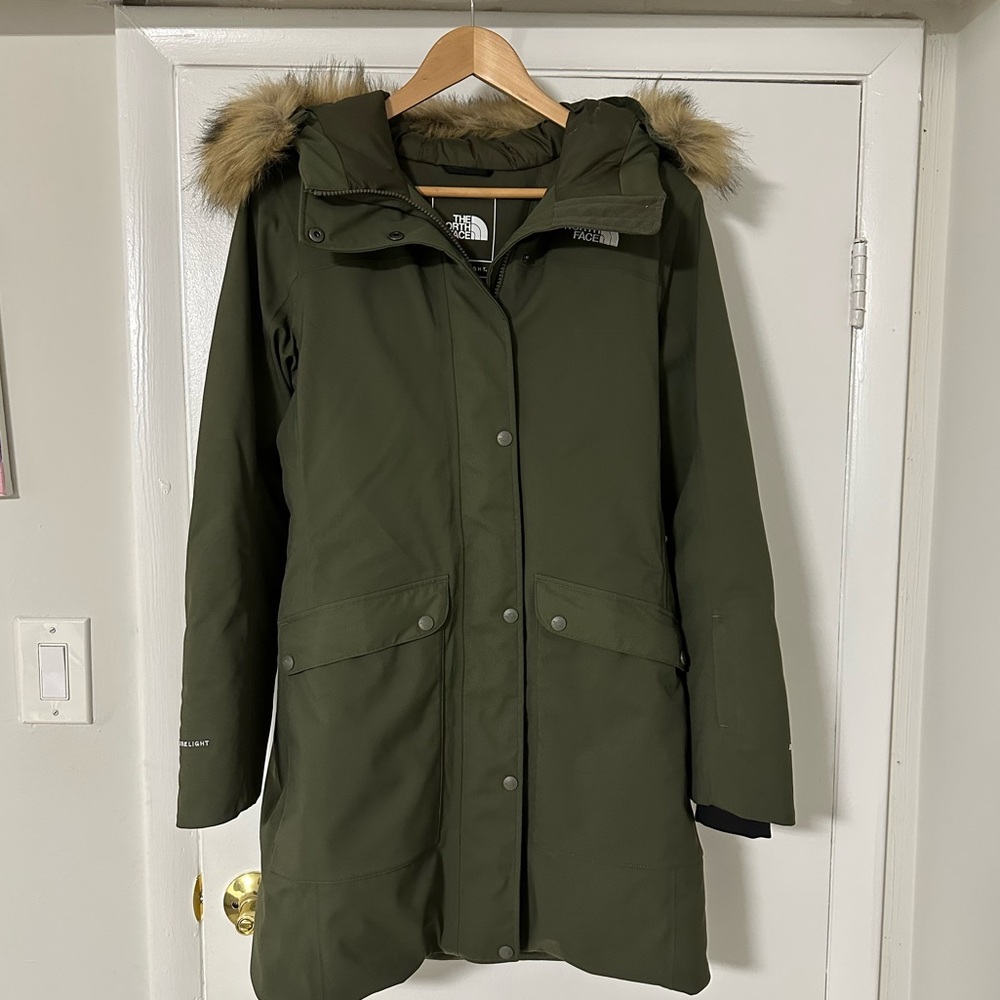 Like New The North Face Women's down parka
